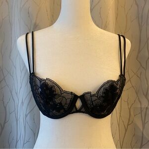 Victoria’s Secret Very Sexy Black Lace Underwire Bra 34B